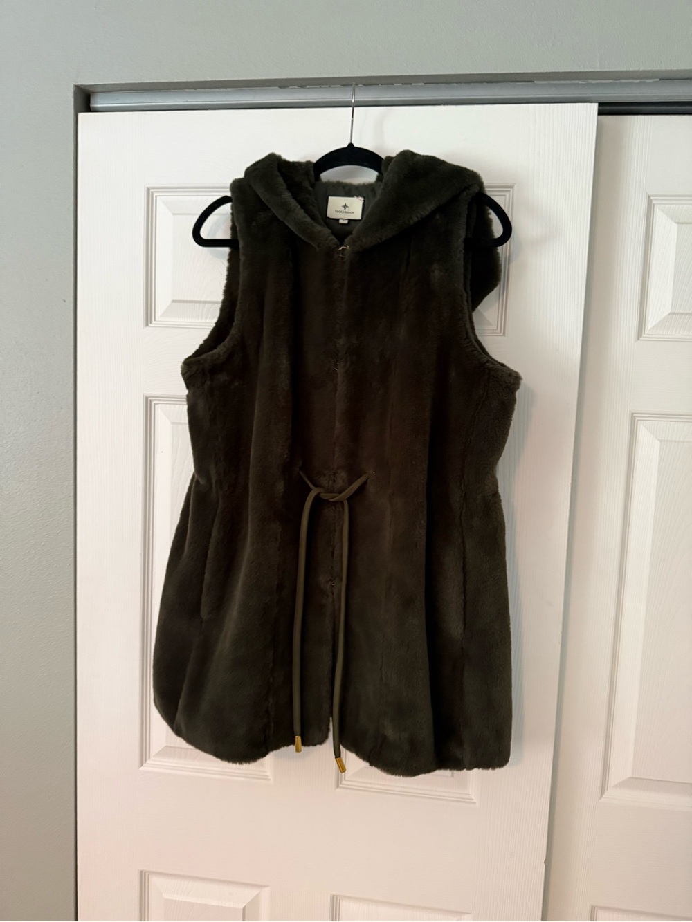 Tuckernuck Sleeveless Faux Fur Hooded Vest - Olive
